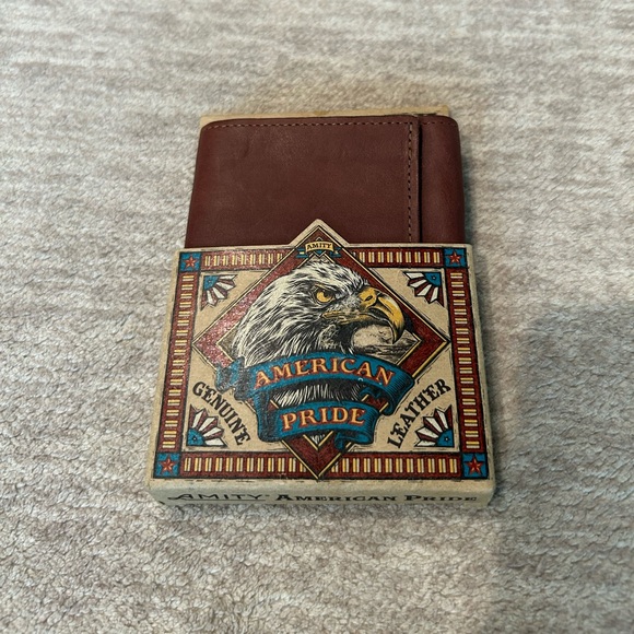 Amity American Pride cow hide wallet - Picture 1 of 6